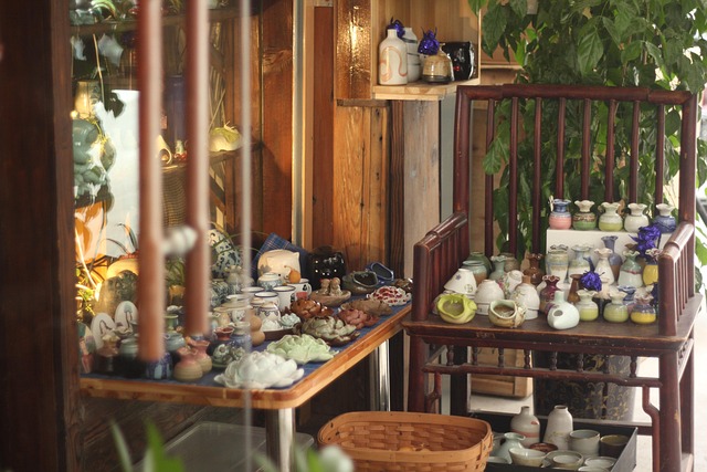 Sådan finder du de bedste fund i engelske genbrugsbutikker